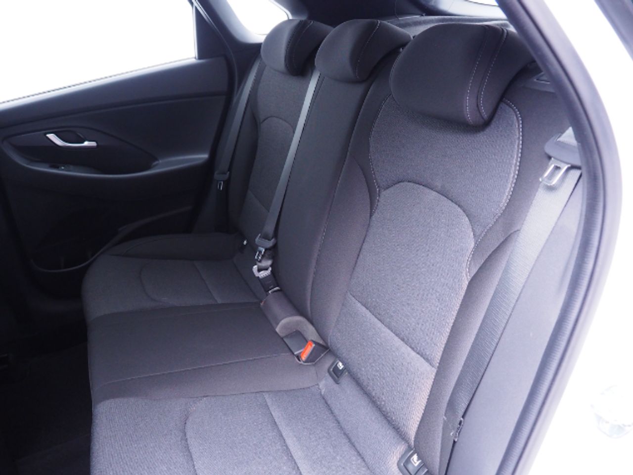 Hyundai i30 KLASS LR 48V 1.0 TGDI 120 CV 5P - Foto 2