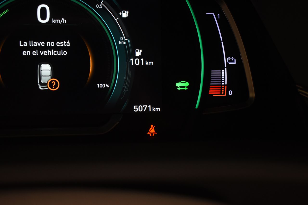 Hyundai IONIQ KLASS BEV 38KWH 136 CV 5P - Foto 2
