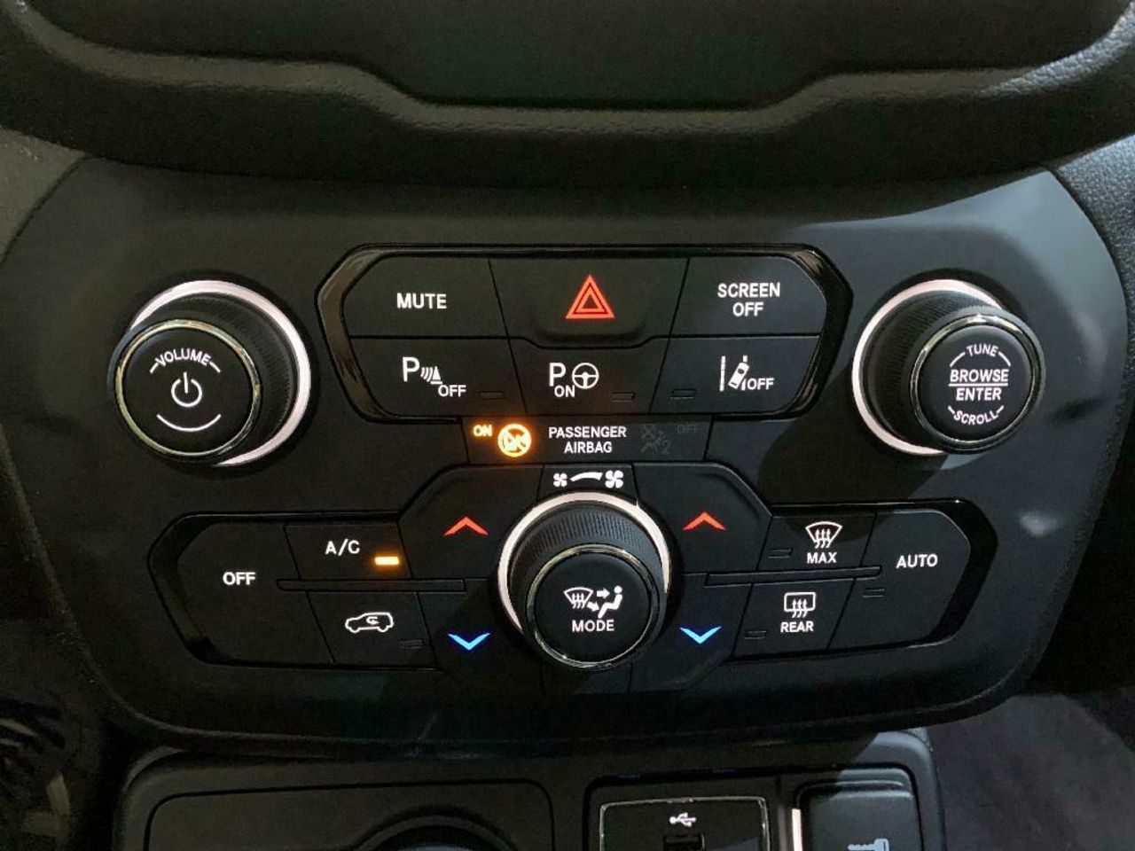 Jeep Renegade LIMITED 1.3 PHEV 190 CV AUTO 4WD 5P - Foto 2