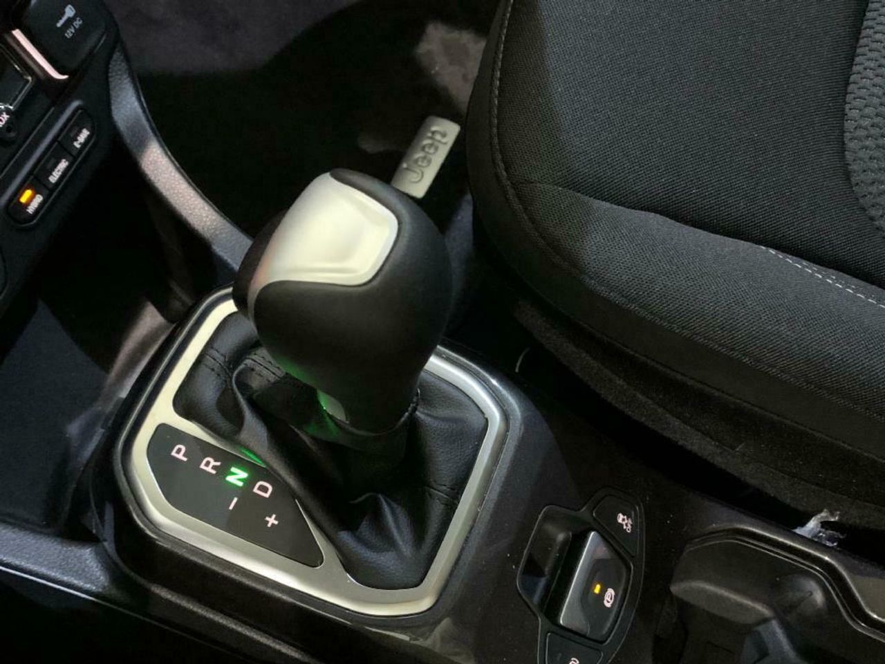 Jeep Renegade LIMITED 1.3 PHEV 190 CV AUTO 4WD 5P - Foto 2