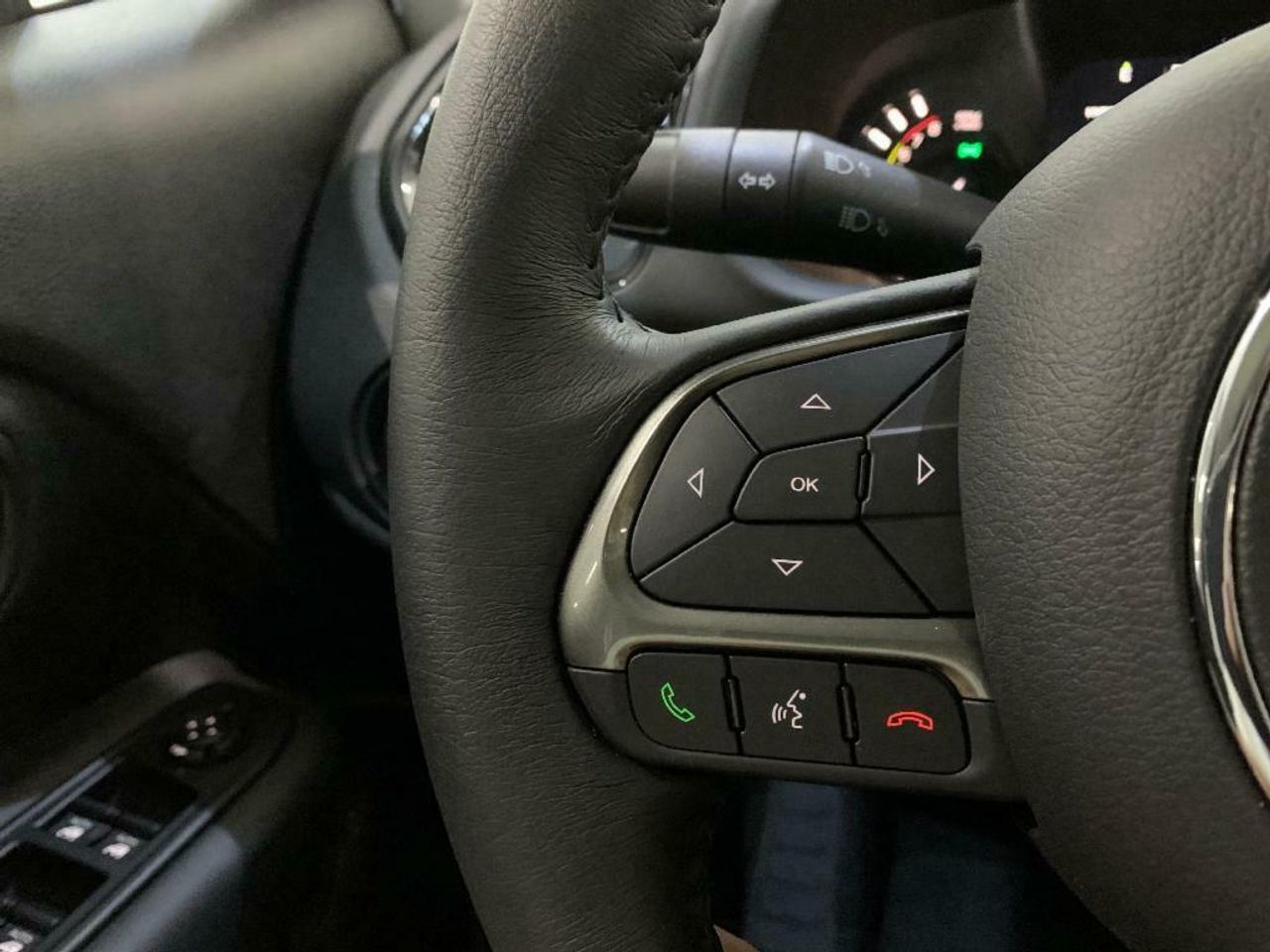 Jeep Renegade LIMITED 1.3 PHEV 190 CV AUTO 4WD 5P - Foto 2