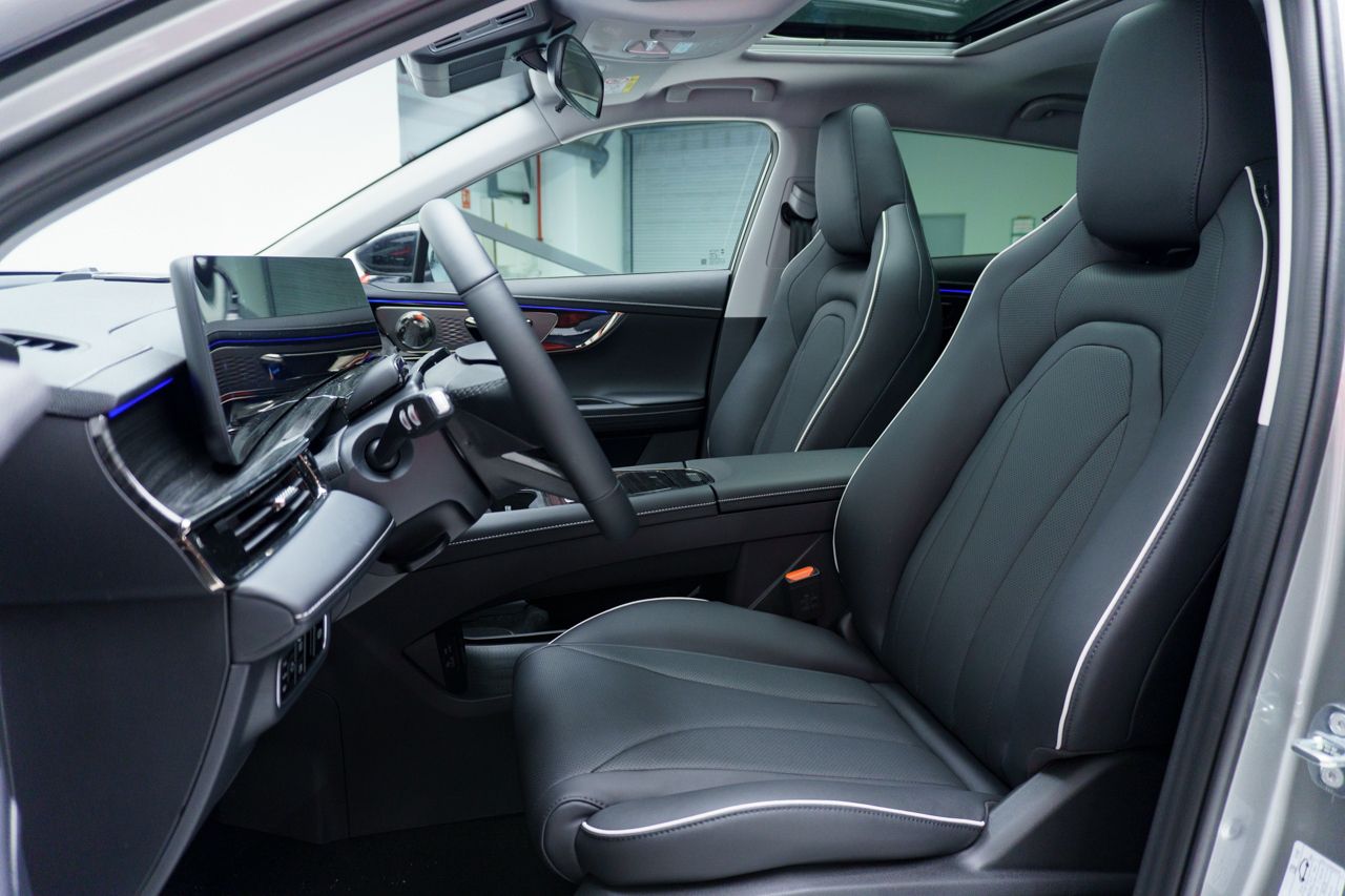 Omoda 5 PREMIUM 1.6 T-GDI 108KW DCT 147CV 5P - Foto 2