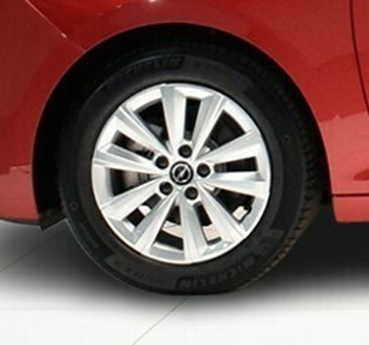 Opel Astra EDITION 1.2T XHL 110 CV 5P - Foto 2