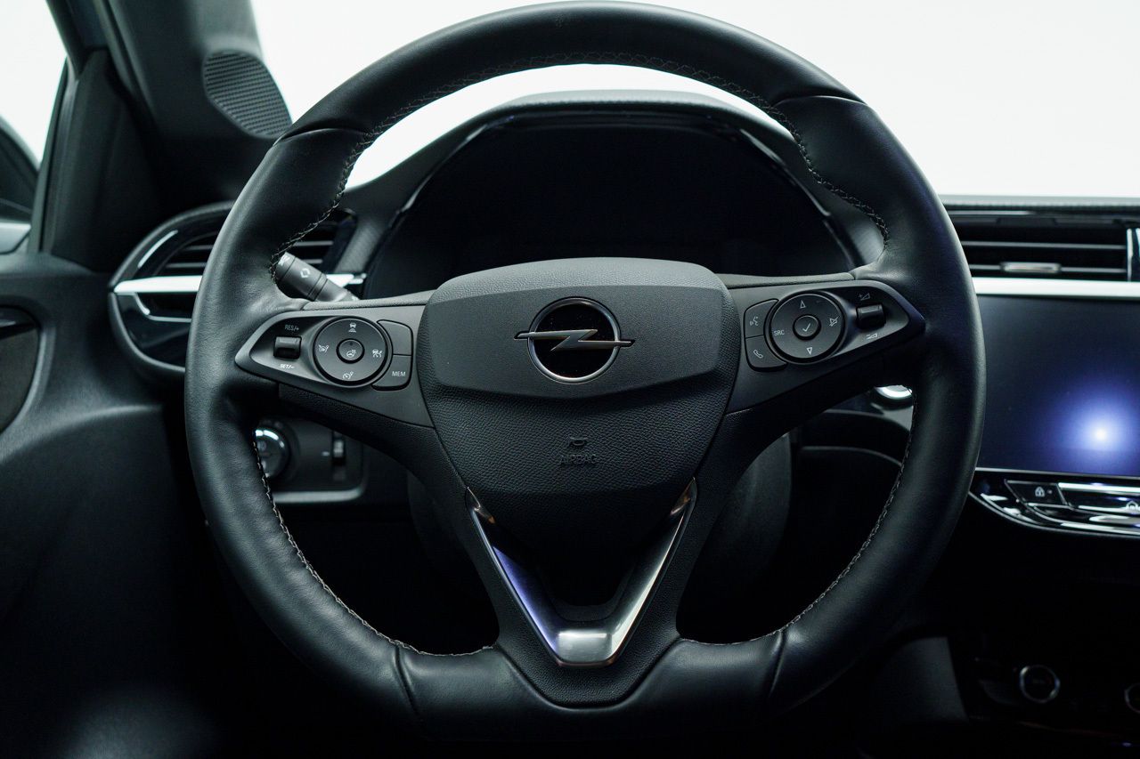 Opel Corsa GS LONG RANGE BEV 51KWH 156 CV 5P - Foto 2