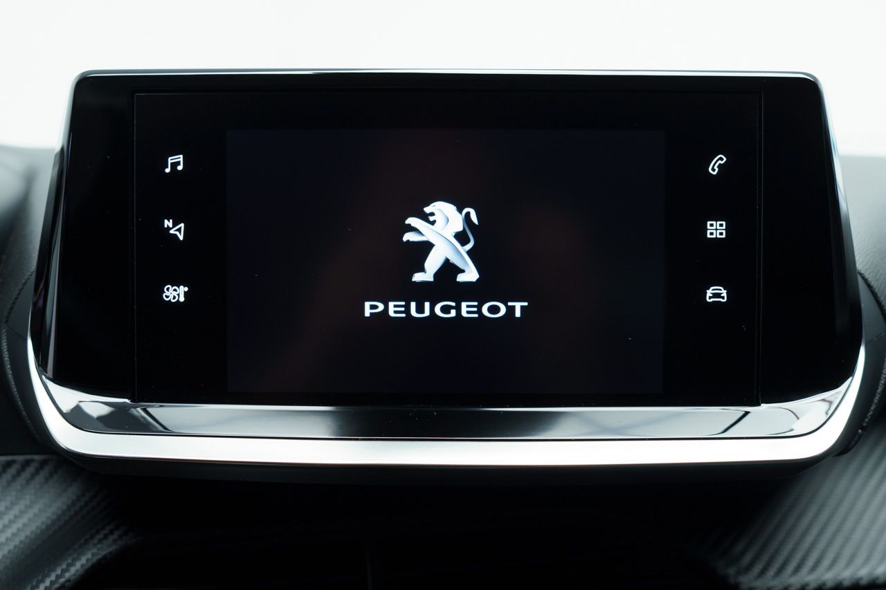 Peugeot 2008 ALLURE 1.5 BLUEHDI 130 CV EAT8 5P - Foto 2