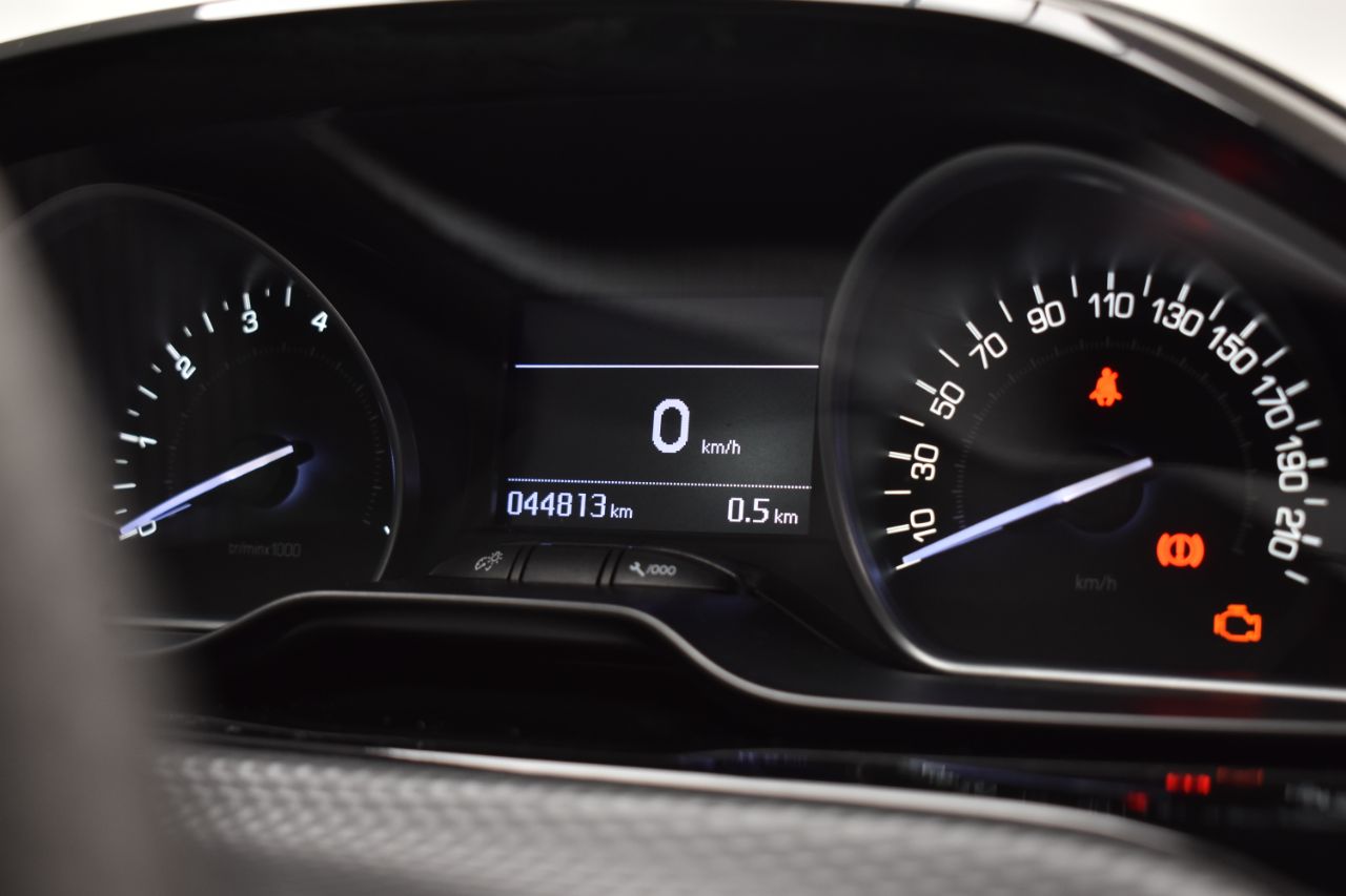 Peugeot 208 GT LINE 1.2 PURETECH 100 CV 5P - Foto 2