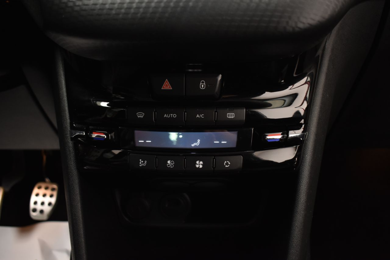 Peugeot 208 GT LINE 1.2 PURETECH 100 CV 5P - Foto 2
