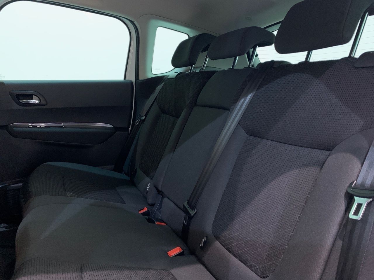 Peugeot 3008 STYLE 1.2 PURETECH 130 CV 5P - Foto 2