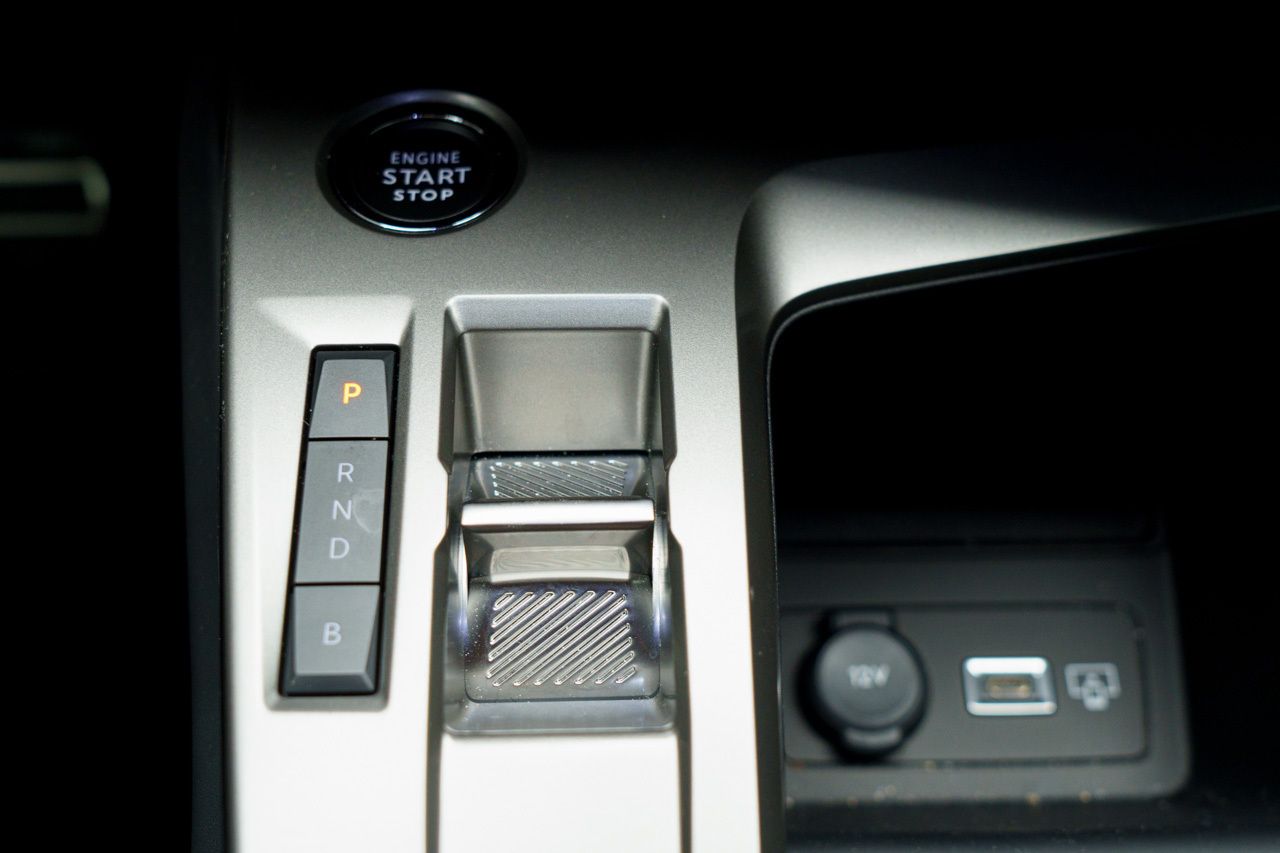 Peugeot 308 FIRST EDITION BEV 54KWH 156 CV 5P - Foto 2