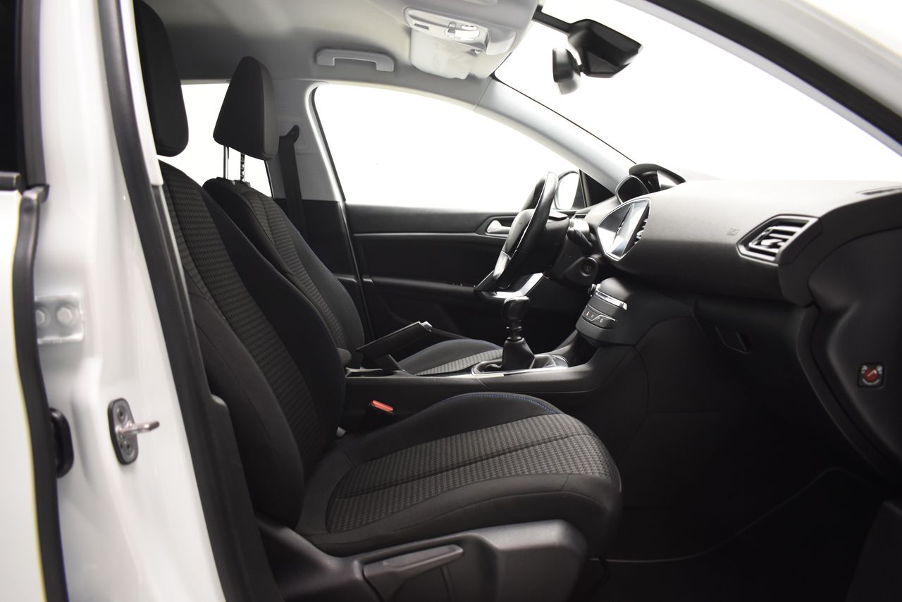 Peugeot 308 SW STYLE 1.2 PURETECH 110 CV 5P - Foto 2