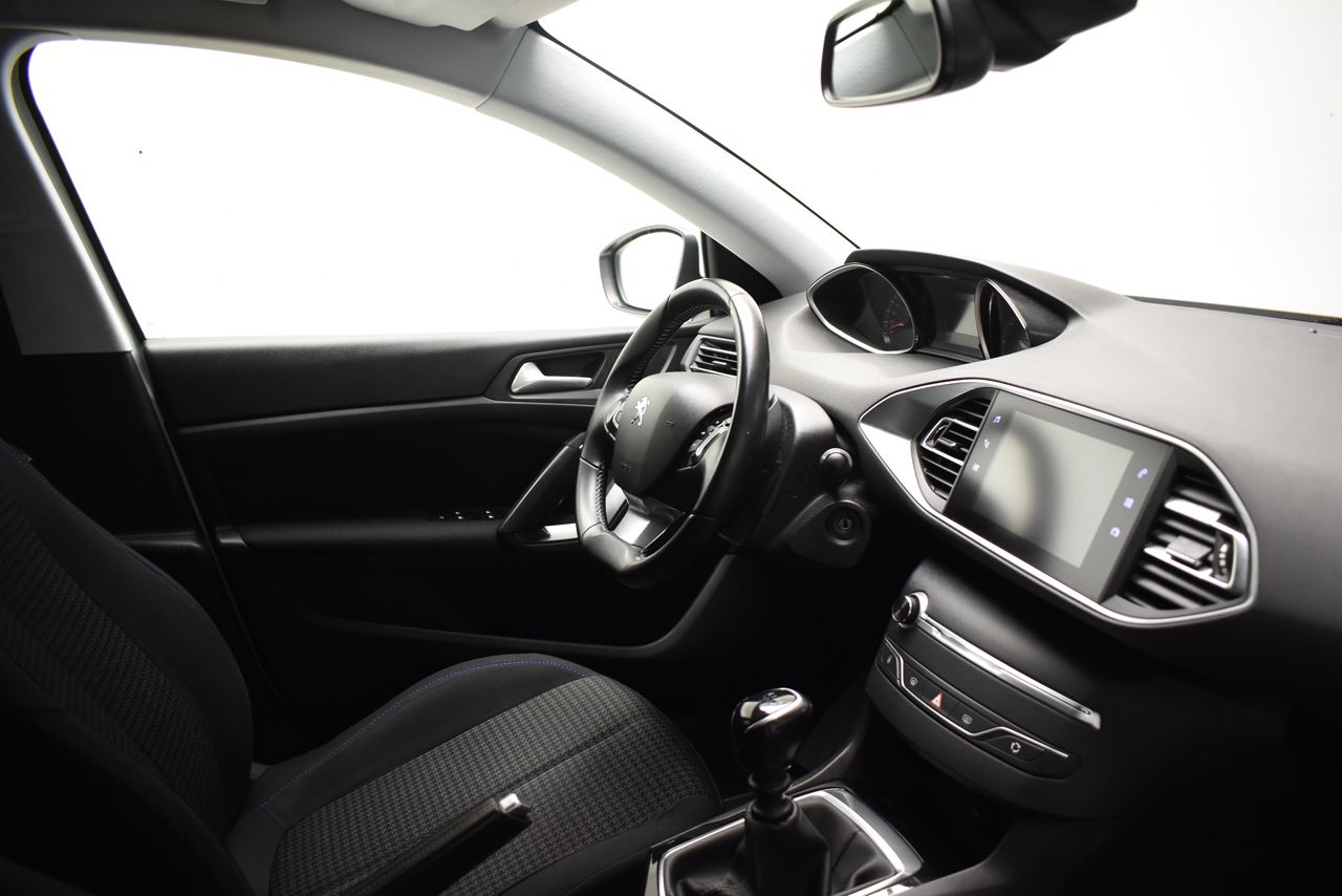 Peugeot 308 SW STYLE 1.2 PURETECH 110 CV 5P - Foto 2