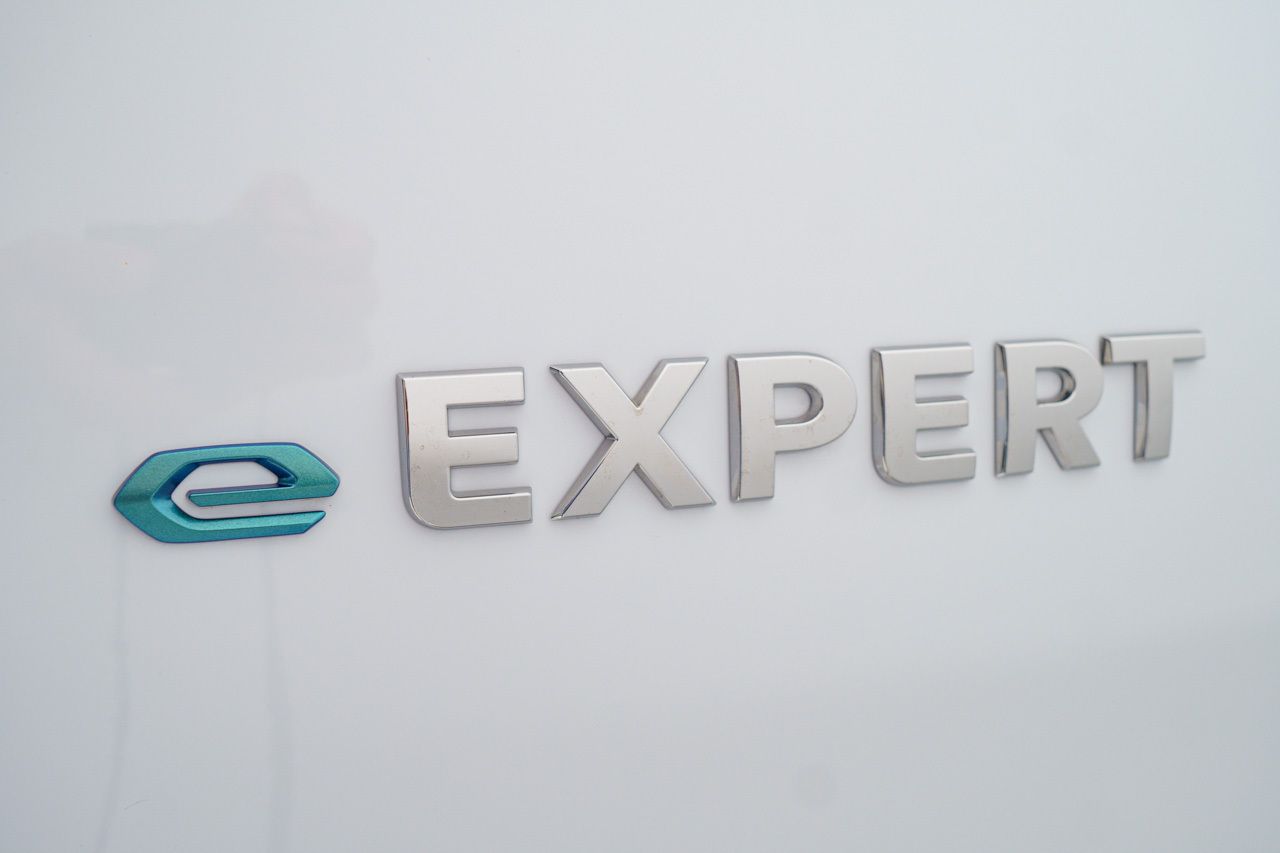 Peugeot Expert E-EXPERT LONG BEV 50KWH 136 CV 4P - Foto 2