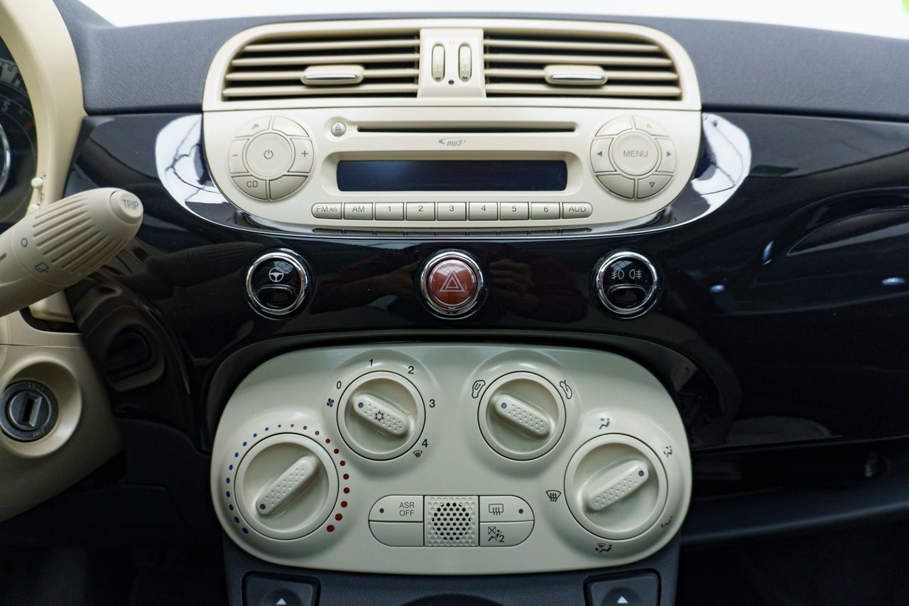 Fiat 500 CABRIO LOUNGE 1.2 69 CV 2P - Foto 2