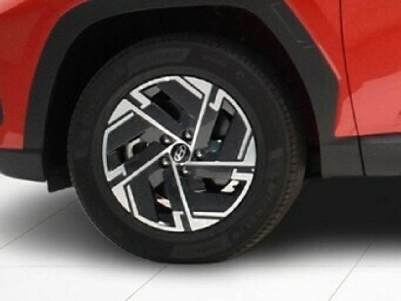 Hyundai Tucson MAXX 1.6T HEV 215 CV AUTO 5P - Foto 2