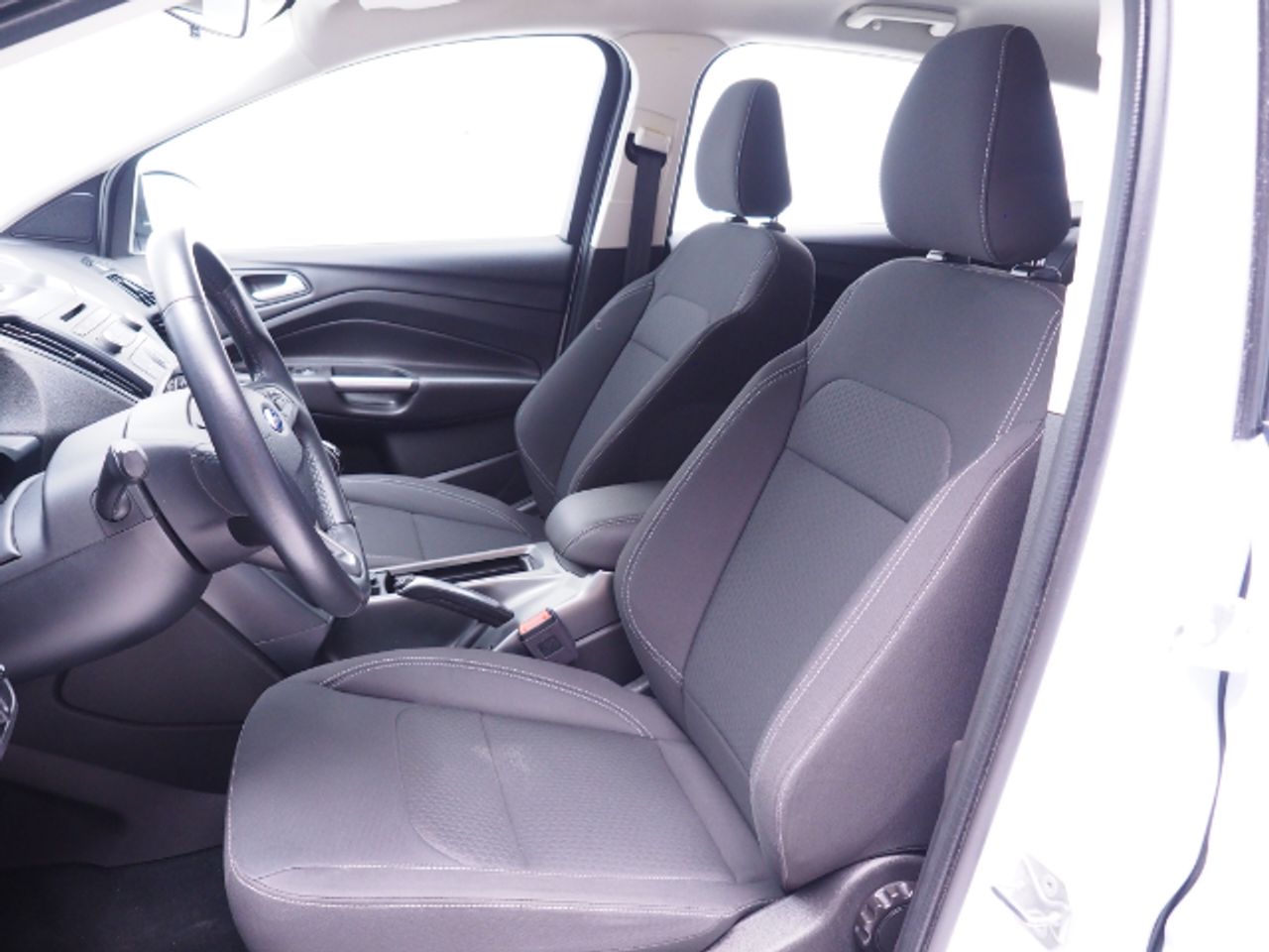 Ford Kuga TREND 1.5 ECOBOOST 120 CV 2WD 5P - Foto 2