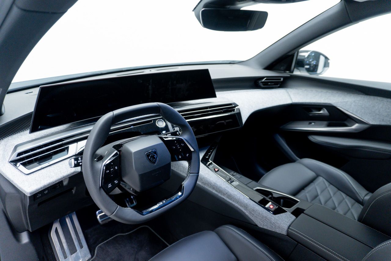 Peugeot 3008 GT BEV 73KWH 157KW 214 CV 5P - Foto 2
