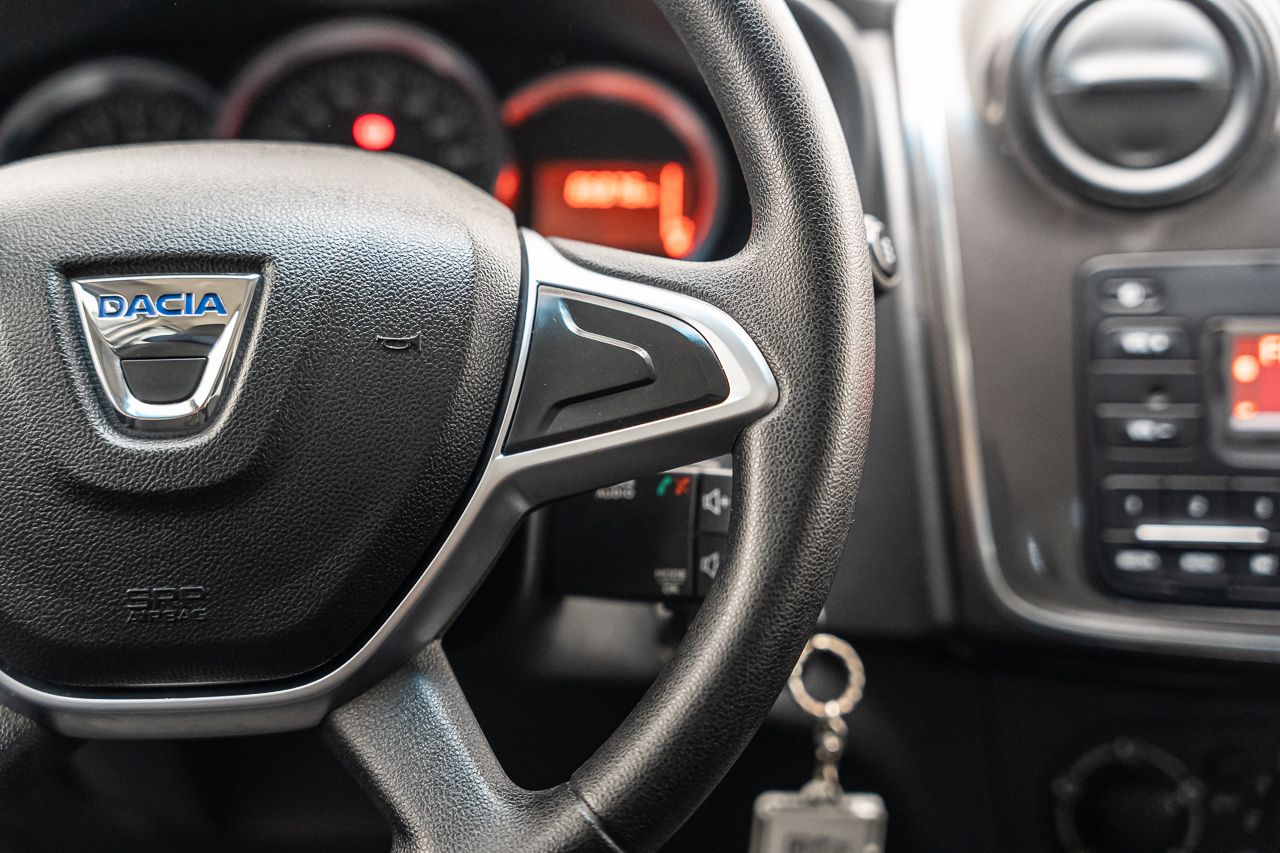 Dacia Logan AMBIANCE 1.0 SCE 73 CV 4P - Foto 2