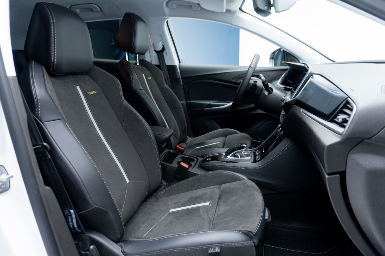Opel Grandland -E GSE 1.6 TURBO PHEV 300 CV AUTO 5P - Foto 2