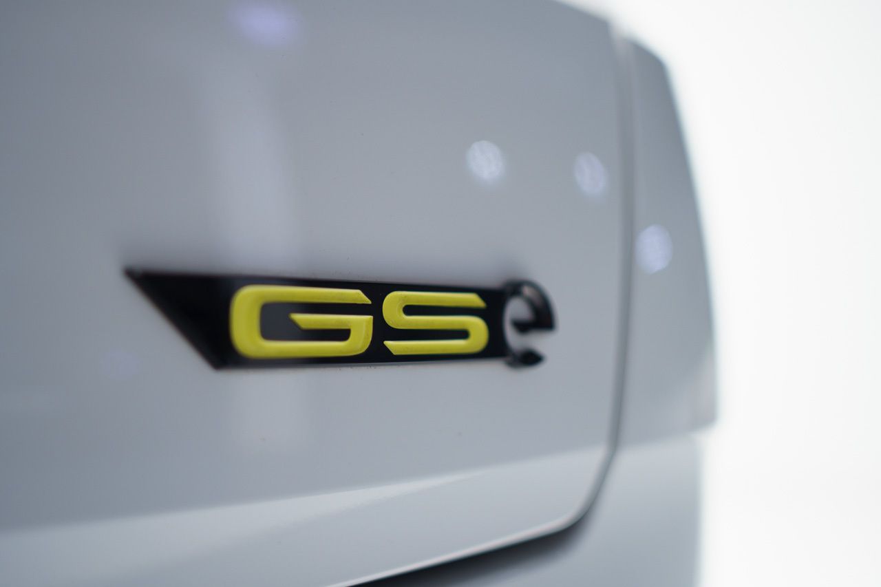 Opel Grandland -E GSE 1.6 TURBO PHEV 300 CV AUTO 5P - Foto 2