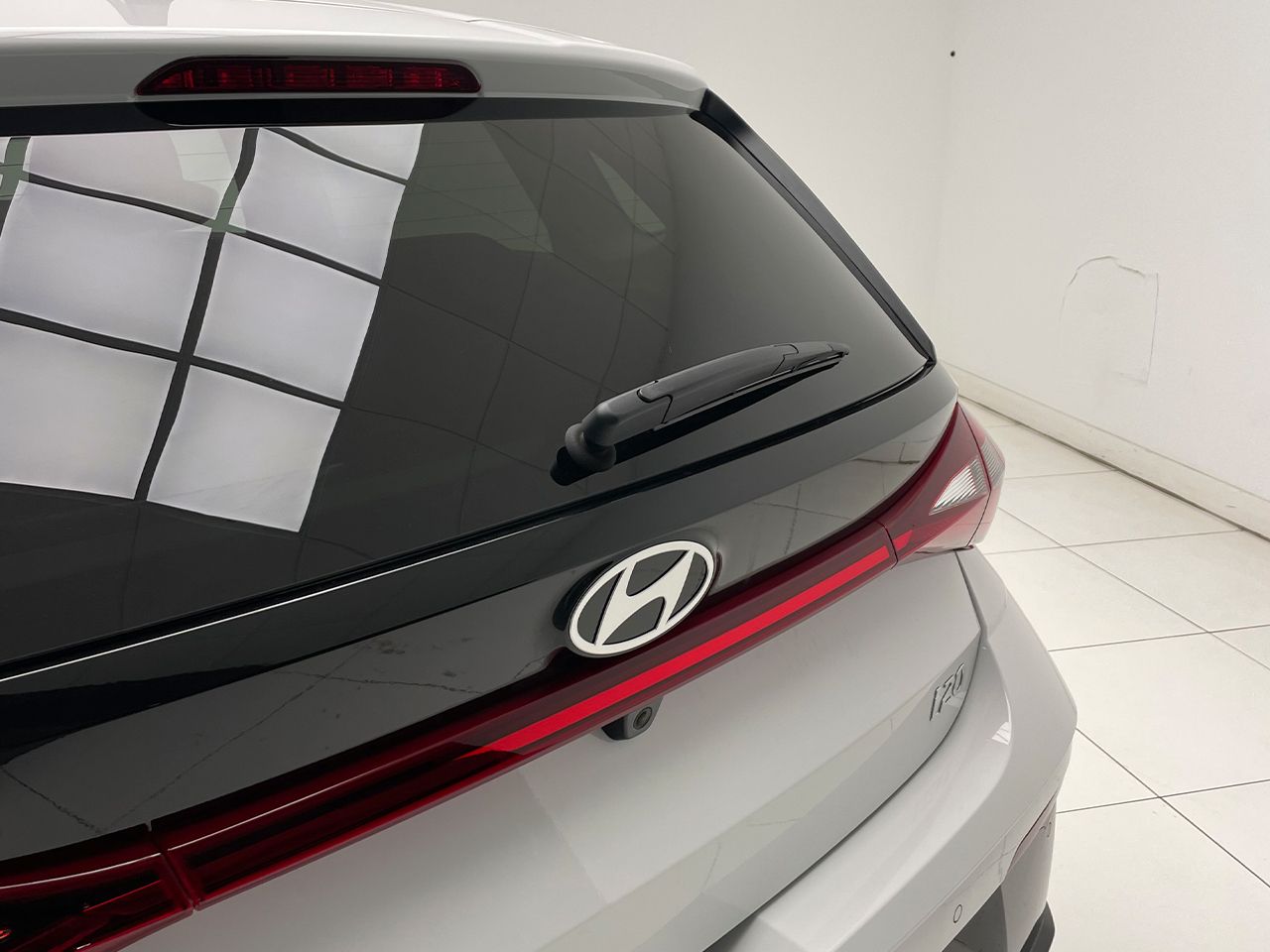 Hyundai i20 KLASS 1.0 TGDI 100 CV 5P - Foto 2