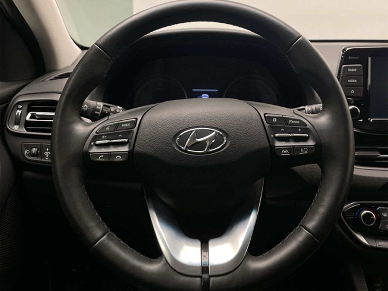 Hyundai i30 LRR KLASS 1.0 TGDI 48V 120 CV 5P - Foto 2