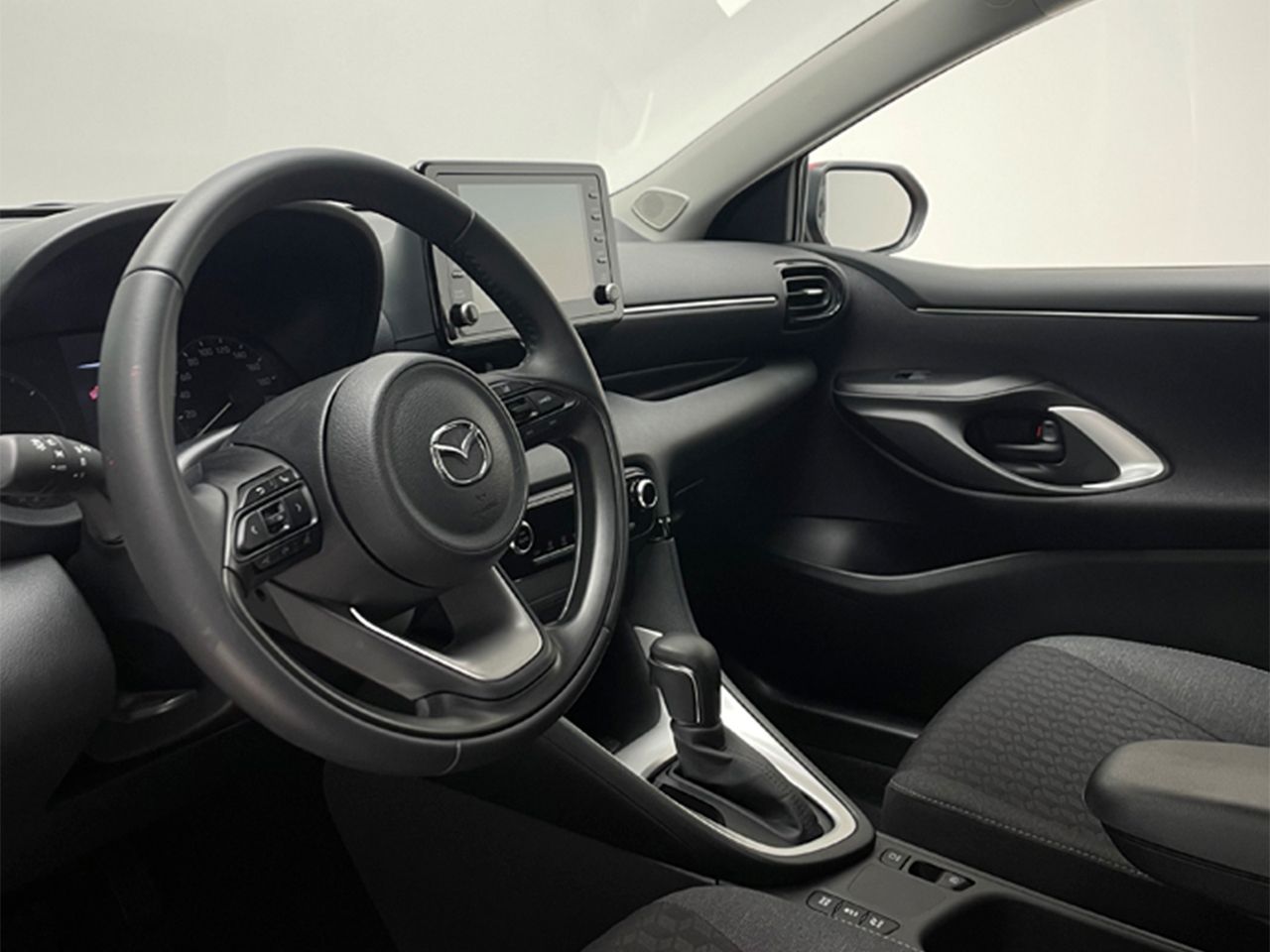 Mazda 2 AGILE 1.5 HEV CVT 116 CV 5P - Foto 2
