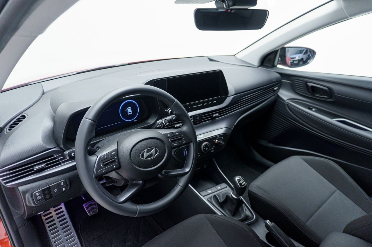 Hyundai Bayon MAXX 1.0 TGDI MHEV 100 CV 5P - Foto 2
