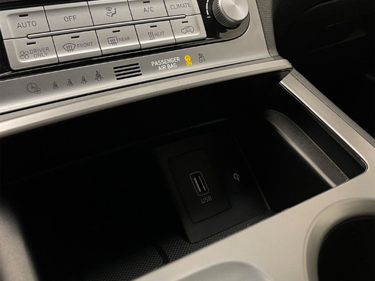 Hyundai Kona EV TECNO 150KW 7.2KW 204 CV 5P - Foto 2