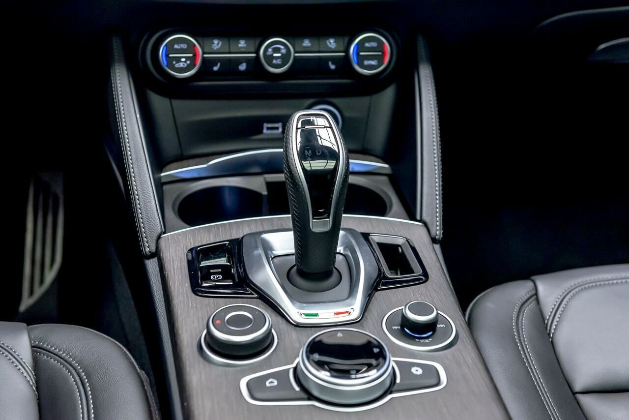 Alfa Romeo Stelvio TI 2.2 D TURBO 210 CV AUTO 4WD 5P - Foto 2