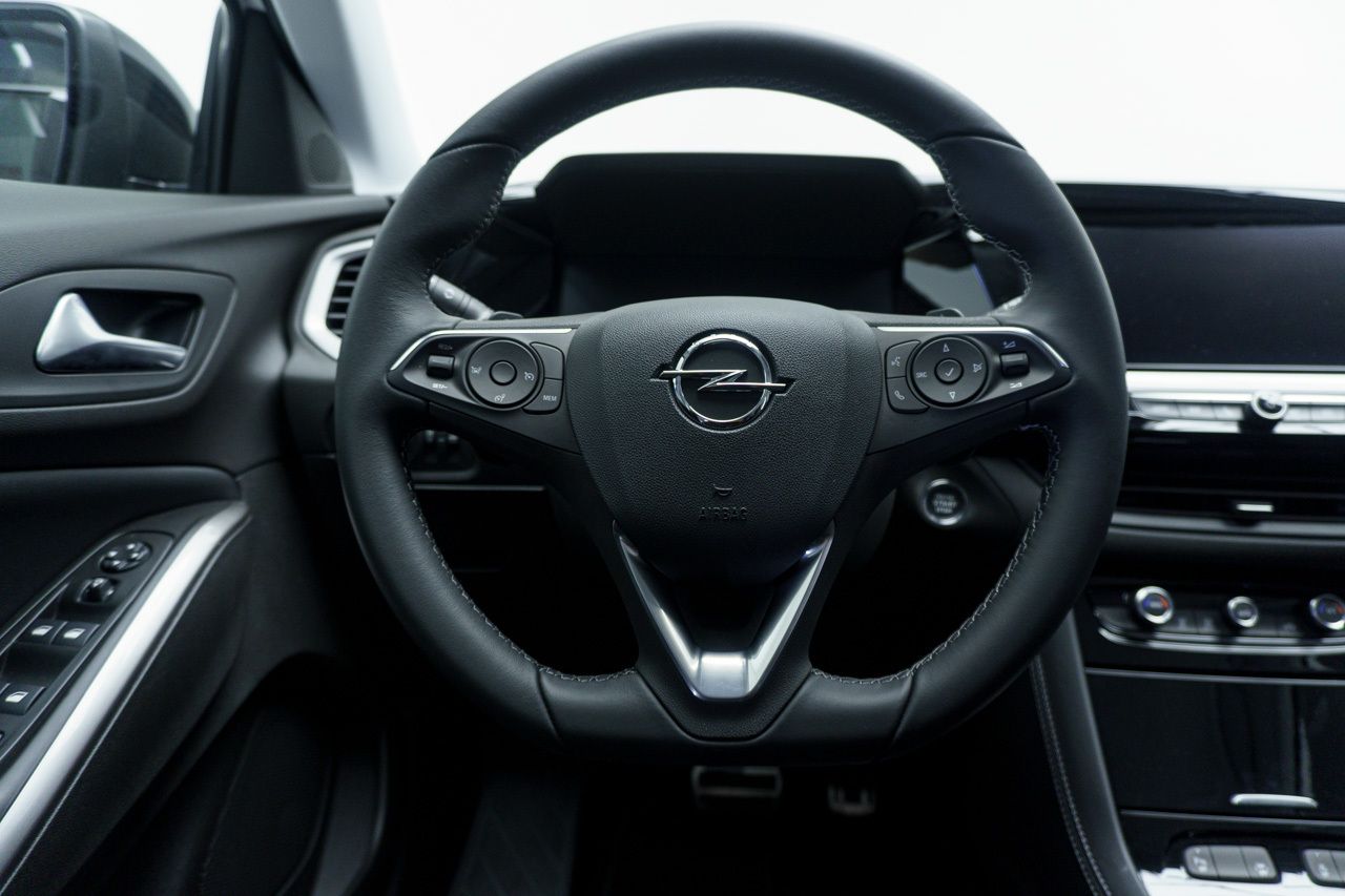 Opel Grandland GS 1.2 MHEV TURBO 136 CV DCT 5P - Foto 2