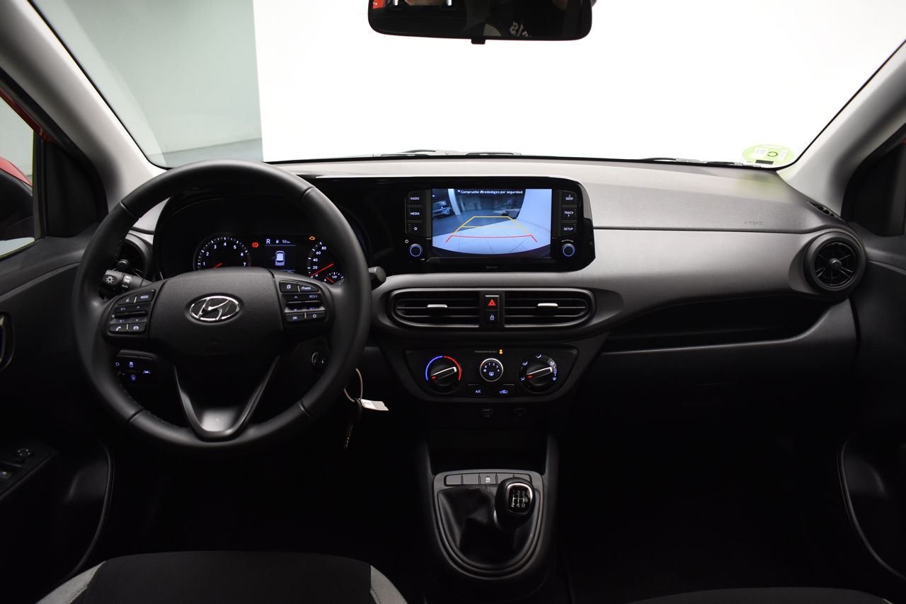 Hyundai i10 KLASS 1.0 67 CV 5P - Foto 2