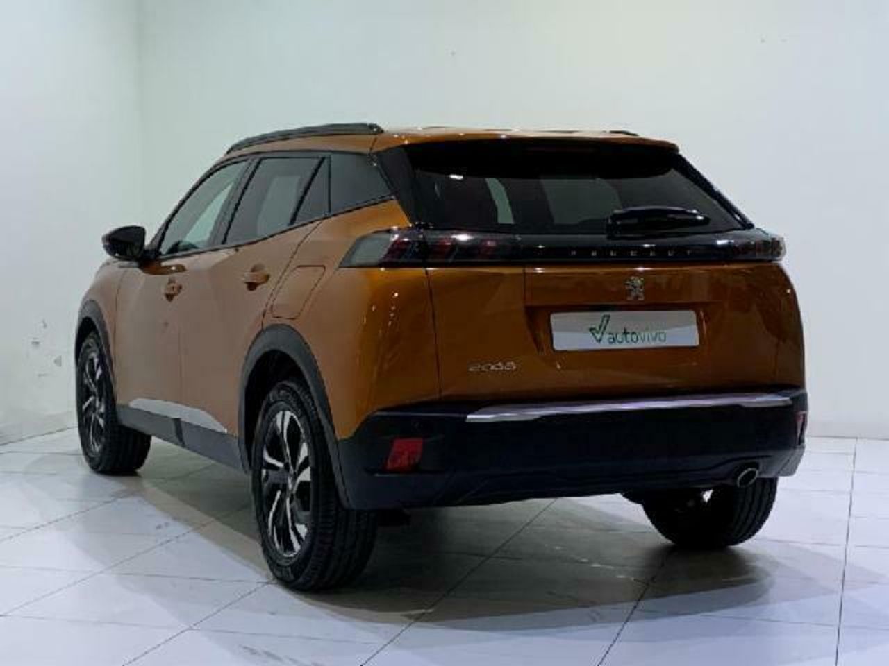 Peugeot 2008 GT LINE 1.2 PURETECH 130 CV 5P - Foto 2