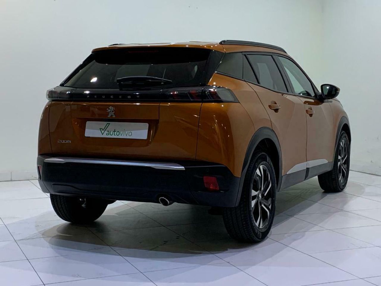 Peugeot 2008 GT LINE 1.2 PURETECH 130 CV 5P - Foto 2