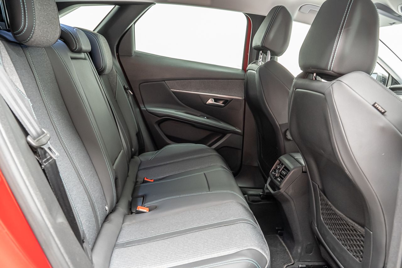 Peugeot 3008 N 3008 ALLURE PACK 1.6 HYBRID 225CV  E-AUTO 5P - Foto 2