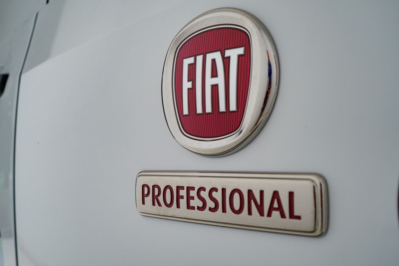 Fiat Doblò BEV 50KWH PACK STYLE 136 CV 5P - Foto 2