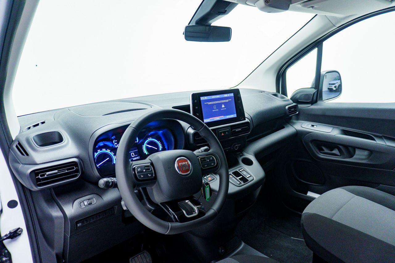 Fiat Doblò BEV 50KWH PACK STYLE 136 CV 5P - Foto 2