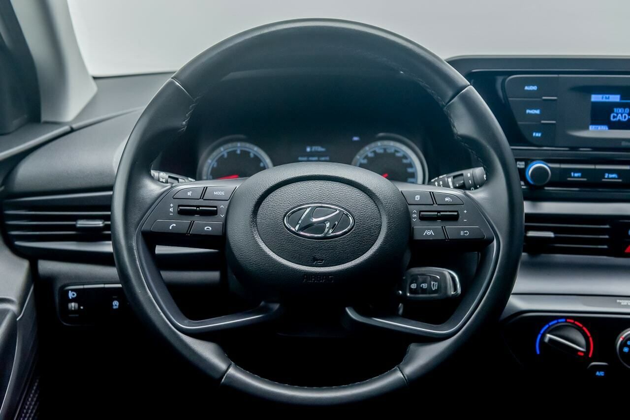 Hyundai Bayon ESSENCE 1.2 MPI 84 CV 5P - Foto 2
