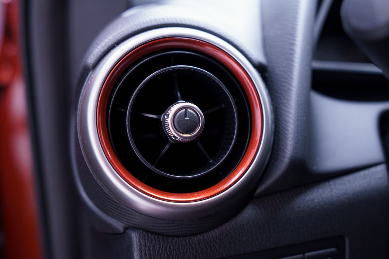 Mazda 2 HOMURA 1.5 E-SKYACTIV-G 90 CV 5P - Foto 2
