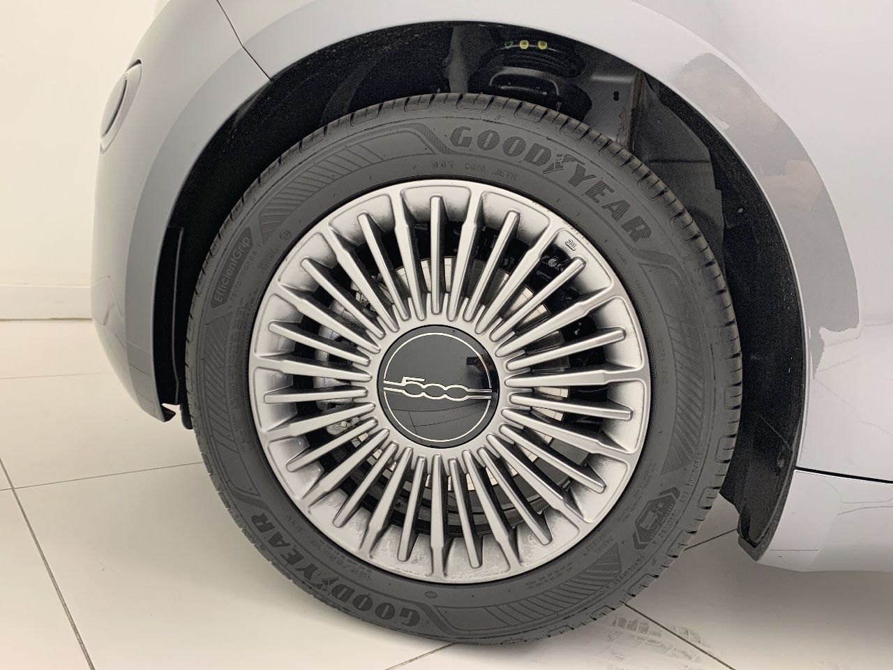 Fiat 500 -E ICON BEV 42KWH 118 CV 3P - Foto 2