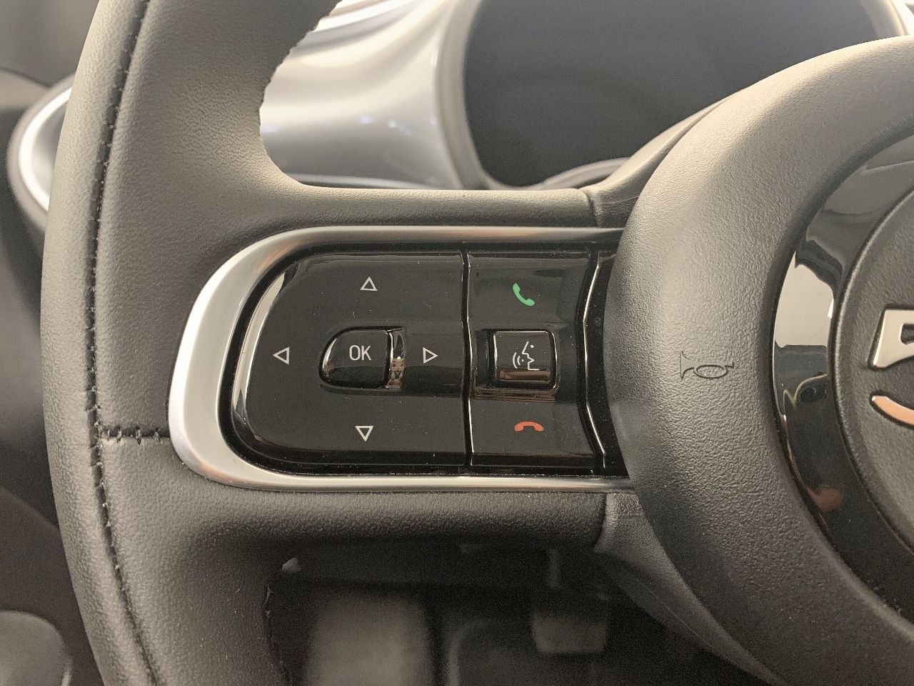 Fiat 500 -E ICON BEV 42KWH 118 CV 3P - Foto 2