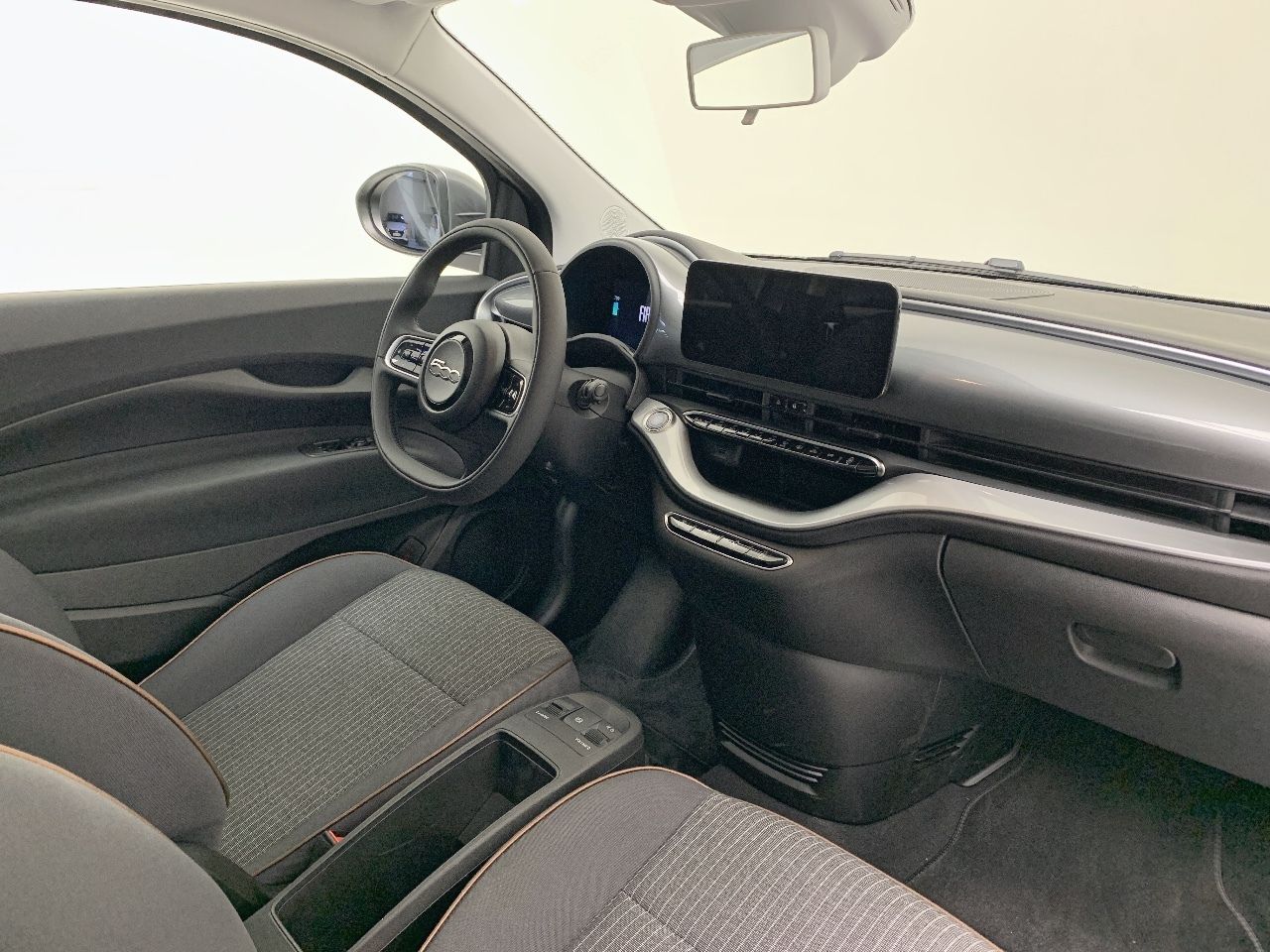 Fiat 500 -E ICON BEV 42KWH 118 CV 3P - Foto 2