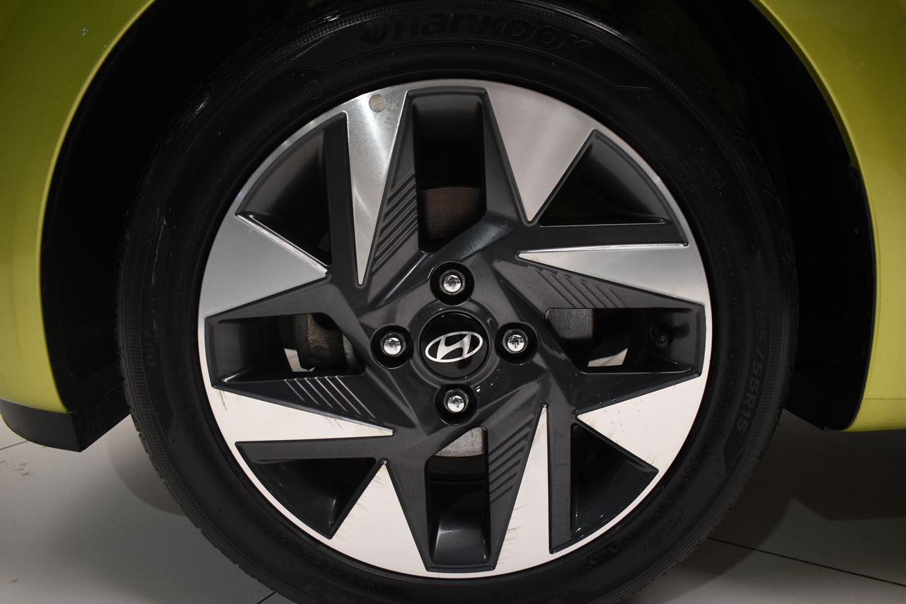 Hyundai i10 KLASS 1.0 67 CV 5P - Foto 2