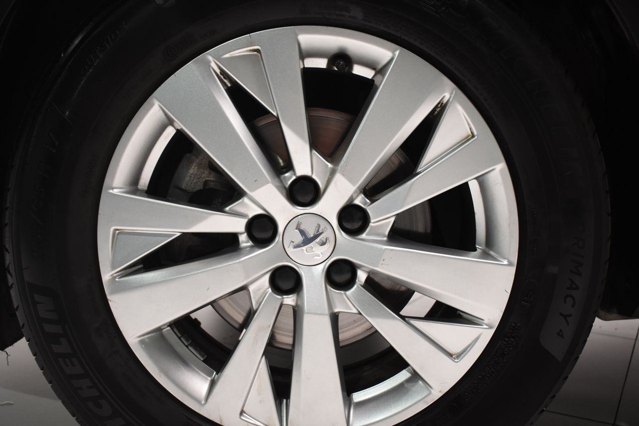 Peugeot 3008 ACTIVE PACK 1.5 BLUEHDI 130 CV 5P - Foto 2