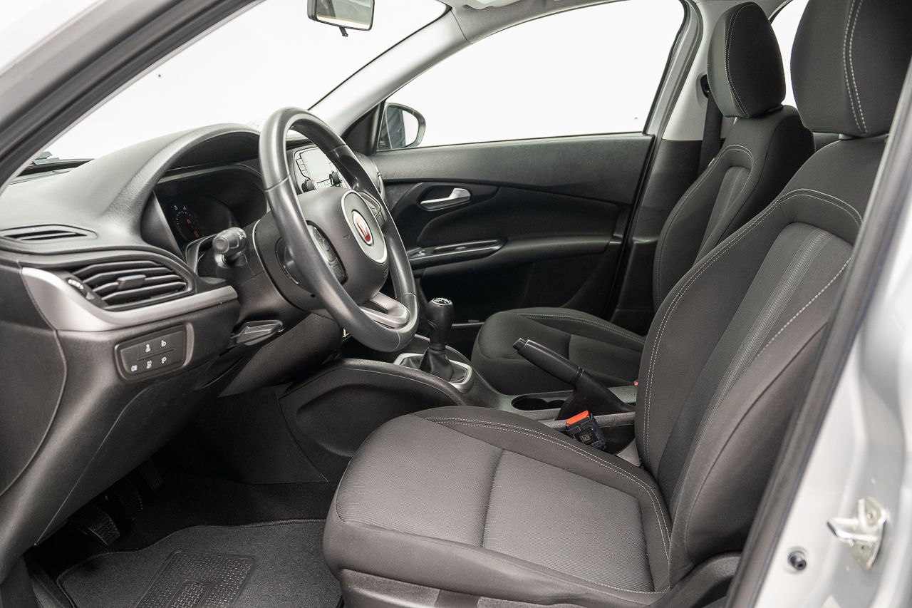 Fiat Tipo POP BUSINESS 1.3 MULTIJET 95 CV 5P - Foto 2