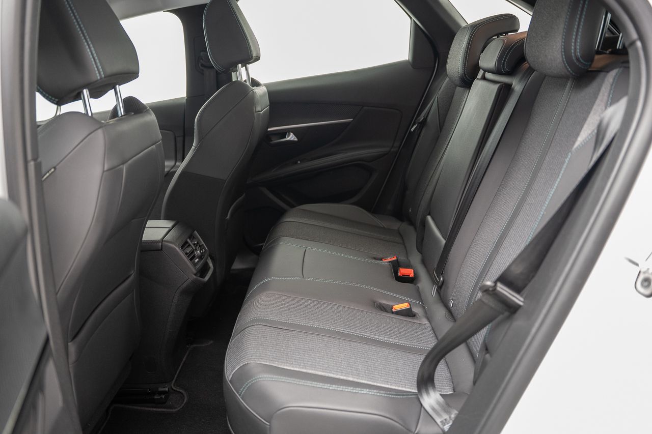 Peugeot 3008 N 3008 ALLURE PACK 1.6 HYBRID 225 CV E-EAT8 5P - Foto 2