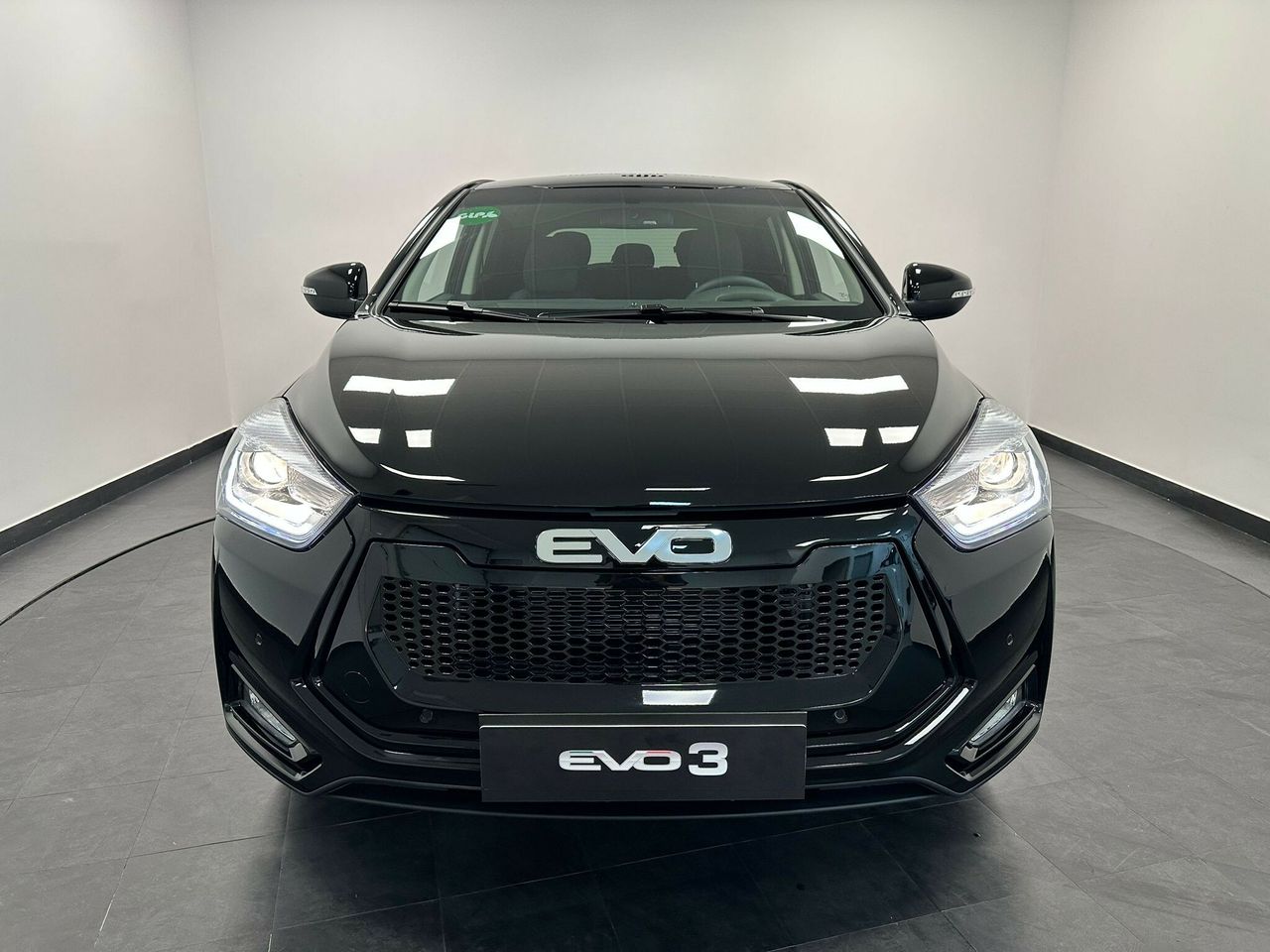 evo 3 2024 / foto grande (2)