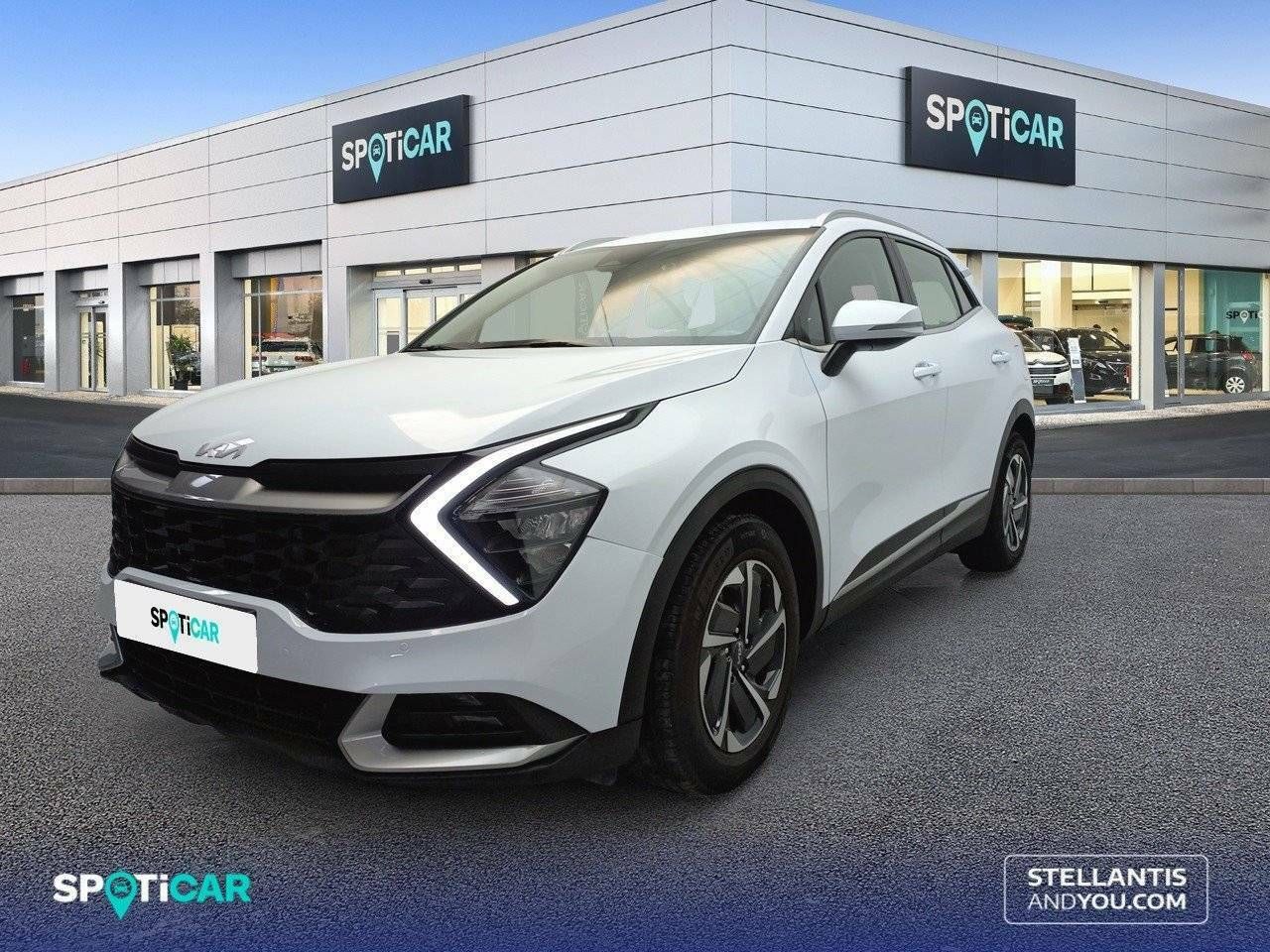 Chalet totalmente  de segunda mano - kia sportage 2024 /