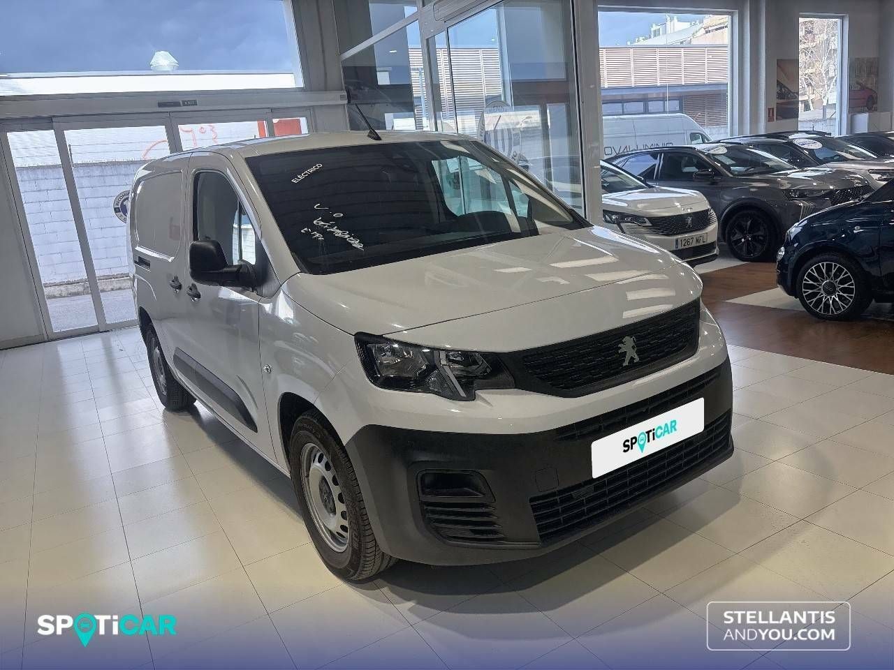 peugeot partner 2023 / foto grande (3)