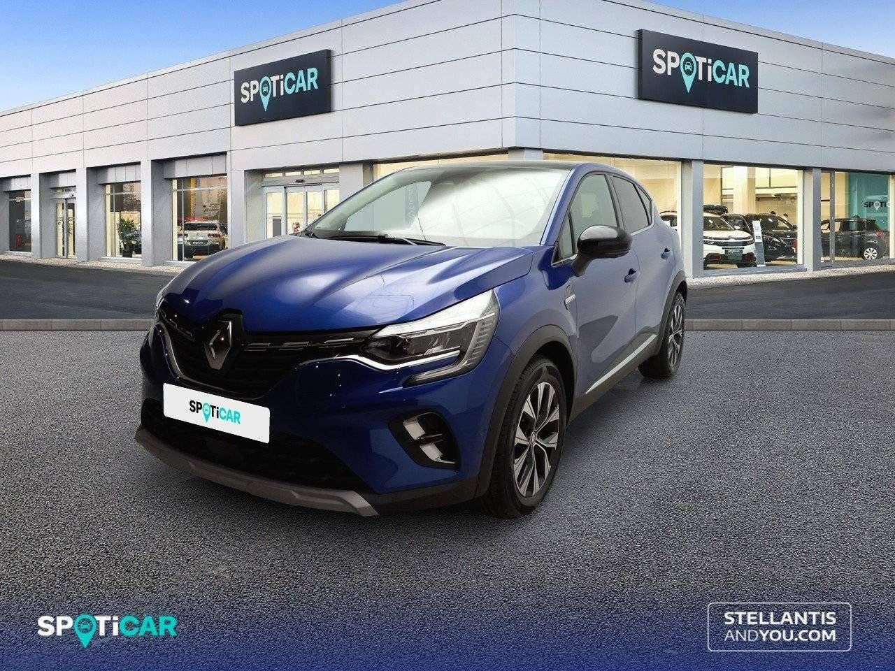 renault captur 2023 /