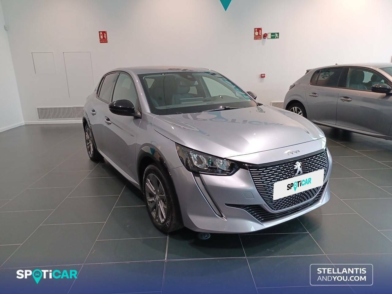 peugeot 208 2023 / foto grande (3)